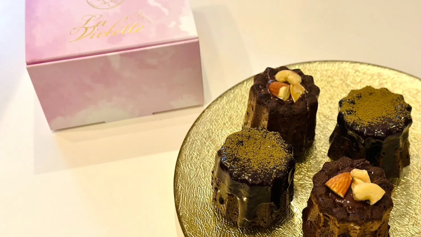 心温まる贈り物に、米粉カヌレはいかがでしょうか。